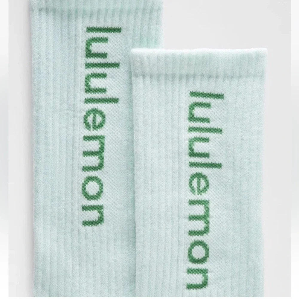 Lululemon Daily Essential Crew Socks XL NWT Mint Green Unisex